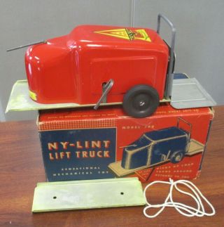 Vintage Ny - Lint Pressed Steel Mechanical Lift Truck Near