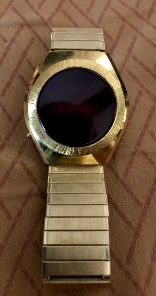 Timex SSQ Vintage digital Led Watch Rare Great Shape 2