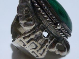SIZE 7.  75 VINTAGE X - LARGE MEXICO MEXICAN STERLING SILVER MALACHITE POISON RING 3