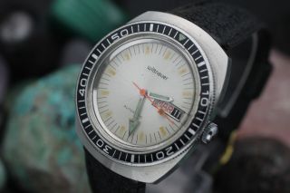 Vintage Wittnauer Automatic Stainless Steel Diver Men 