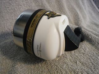 Zebco Great White 888 Heavy Duty Spincast Reel Made In Usa Htf