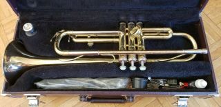 Yamaha Ytr2320 Student Trumpet Instrument Made In Japan & Case