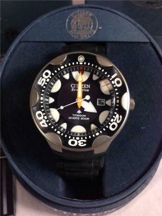 Mens Citizen Eco - Drive E168 - S043271 Titanium Diver ' s 200M Wristwatch Rubber Band 4