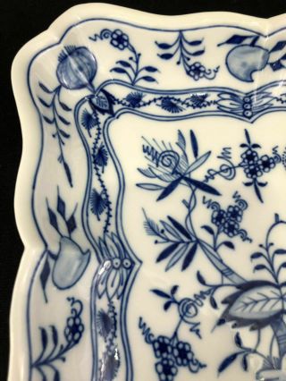 Authentic Vintage German Meissen Blue Onion Square Severing Bowl 6