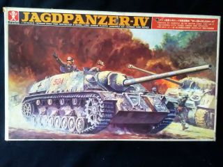 Vintage Bandai 1/30 German Ww2 Jagdpanzer Iv Motorized Model Kit