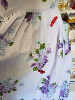Vintage 1950 ' s Lavender Floral Cotton Day Dress with Cirlce Skirt Pin - Up Girl 10