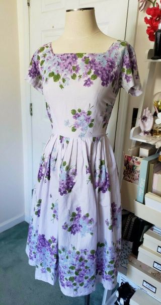 Vintage 1950 ' s Lavender Floral Cotton Day Dress with Cirlce Skirt Pin - Up Girl 2