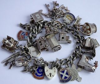 Gorgeous Vintage Heavy Solid Silver Charm Bracelet & 25 Charms.  Nuvo,  Open,  Move