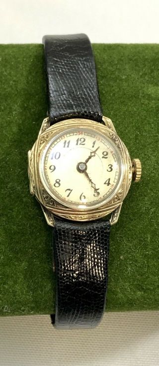 Antique Vintage 14k Gold Ladies Wrist Watch With Hirsch Reptile Flatline Band
