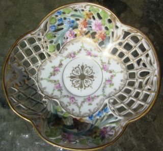 FINE ANTIQUE DRESDEN PORCELAIN HAND PAINTED PIERCED LIDDED BOWL SIGNED 19TH CENT 5