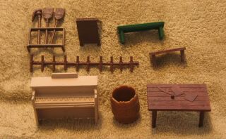 Marx Various Colors Accessories For Western Town And Ranch Playsets