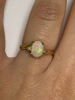 Regal Vintage 14k Solid Yellow Gold Natural Opal & Diamonds Ring