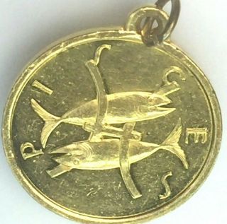 Gorgeous 18k Yellow Solid Gold Double Fishes Good Luck Symbols Charm.  3.  7gm.