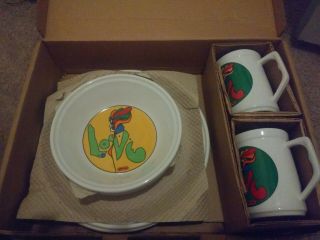 VINTAGE IROQUOIS CHINA PETER MAX PSYCHEDELIC LOVE DINNER PLATES,  CUPS,  BOWLS 2