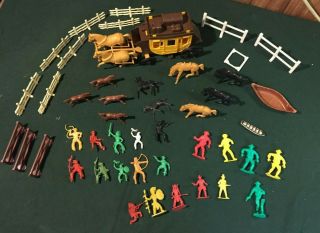 Vintage 45 Piece Plastic Cowboys And Indians With Stage Coach & Horses