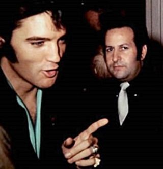 Elvis owned Bicentennial Belt Buckle with Joe Esposito LOA.  RARE. 9
