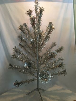 Vintage Christmas Aluminum Tree 4 Ft Sparkler Pom Pom Box Complete 34 Branches