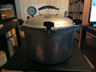 All American Pressure Canner Cooker 915 Heavy Aluminum 15qt.  Vintage Gauged