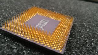 NexGen Nx586 Vintage CPU,  Nx586 - XXXX - 4.  0 - CPC - 202,  GOLD 3