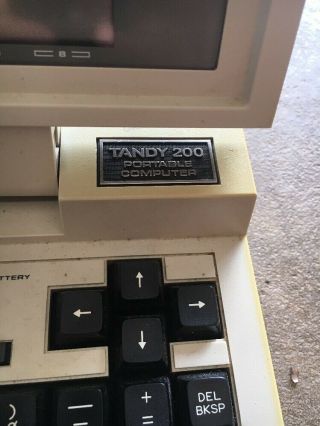 Vintage Tandy Radio Shack TRS - 80 Model 200 Portable Laptop Computer 2