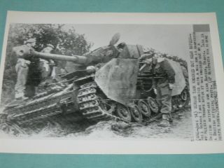 Wwii 8x10 Press Photo Ko German Panzer Iv Tank Skirt Armor Normandy 10