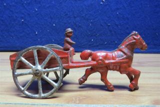 Old Cast Iron Horse Cart With Driver On Side 5 1/2 " 580552