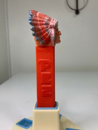 Vintage Pez Indian Chief No Feet Marbelized Head Dressing 3