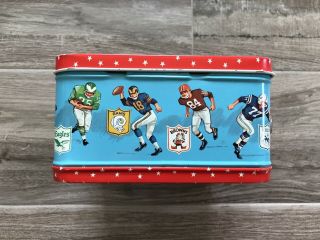 Vintage 1964 NFL Quarterback metal lunchbox.  Packers - Chicago Bears - Browns - Giants 6