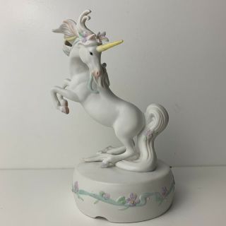 Vintage 1986 Porcelain Large Enesco Unicorn Music Box 7.  75” Tall — “memory”