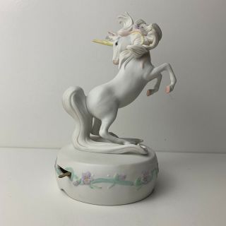 Vintage 1986 Porcelain Large Enesco Unicorn Music Box 7.  75” Tall — “Memory” 2