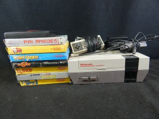 Vintage 1985 Nintendo Entertainment System Nes - 001 Console Bundle