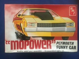 Amt Vintage " Mopower " Plymouth Funny Car 1/25 Scale (1975)