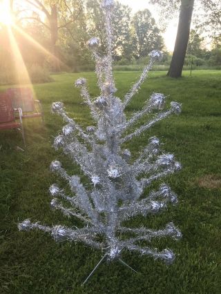 Vtg 1960s Pom - Pom Aluminum Christmas Tree 43 Branches 6 Foot