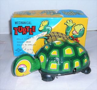 Vintage Japan Tin Mechanicle Turtle Winup Toy W/box