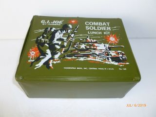 1960 ' s Vintage G.  I.  JOE COMBAT SOLDIER Vinyl LUNCH BOX - - NEAR 2