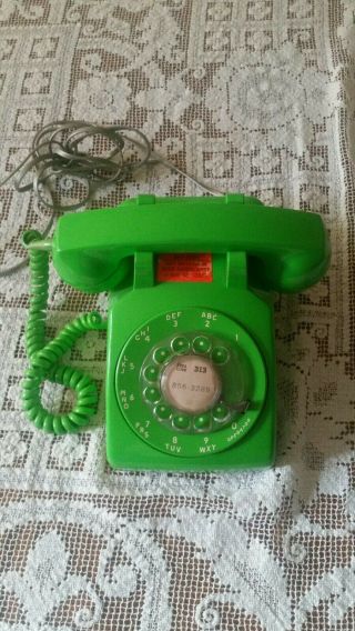 Rare Vintage Lime Green Stromberg - Carlson Desktop Rotary Dial Telephone.