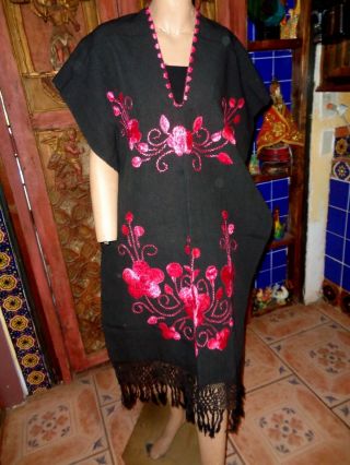 Vintage,  Mexican Silk Embroidered Poncho