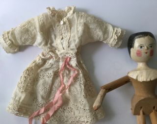 Antique Grodnertal jointed peg wooden doll dressed embroidered linen and lace 4