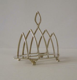 A Sterling Silver Toast Rack London 1921 Goldsmiths & Silversmiths Co 82 Grams
