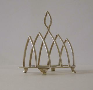 A Sterling Silver Toast Rack London 1921 Goldsmiths & Silversmiths Co 82 Grams 3