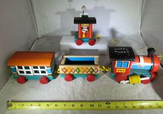 Vintage Fisher Price 999 " Huffy Puffy " 4pc Pull Toy Wooden Train Set