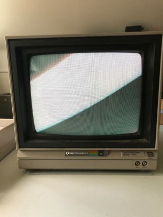 Vintage Commodore Video Computer Monitor Model 1702 Powers On