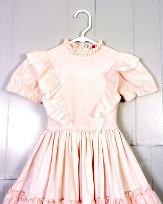 vtg Martha ' s Miniatures We ' re Fussy Soft Pink Lace Ruffle Dress Sash w/ Bell 6X 2