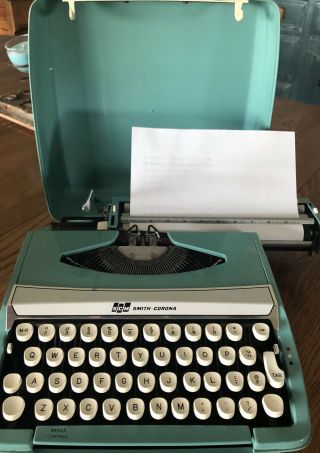 Vintage Smith Corona Corsair Deluxe Portable Typewriter Teal Blue w/Case 3
