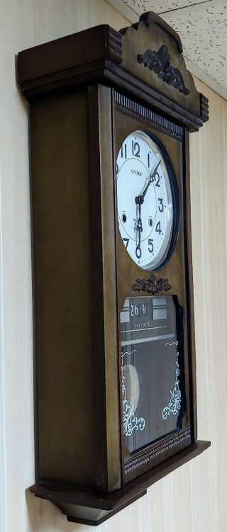 Vintage CITIZEN 31Day Wall Clock With Date - day,  Chimes,  pendulum,  winding key. 5