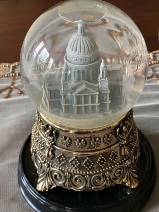 RARE Disney Mary Poppins Cathedral Snow Globe 8