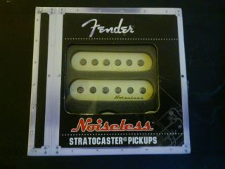 Fender® Vintage Noiseless Strat Pickup Set Includes 3 Potentiometers