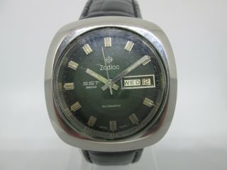 Vintage Zodiac 36000 Daydate Stainless Steel Automatic Mens Watch