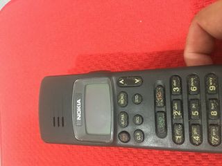 VINTAGE Nokia 211 cell phone FROM 1992 3
