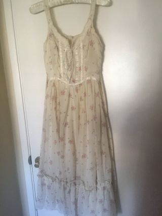 Vtg 1970s Boho GUNNE SAX Midi Dress Lace Up Prairie Red,  Cream Floral 2